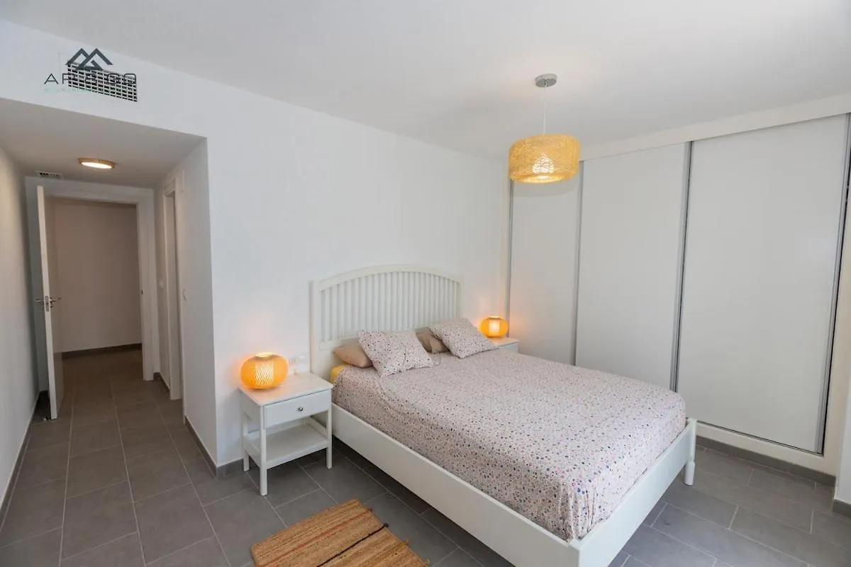 아파트 Oasis III & Spa Relax 4 Rooms 살로브레나