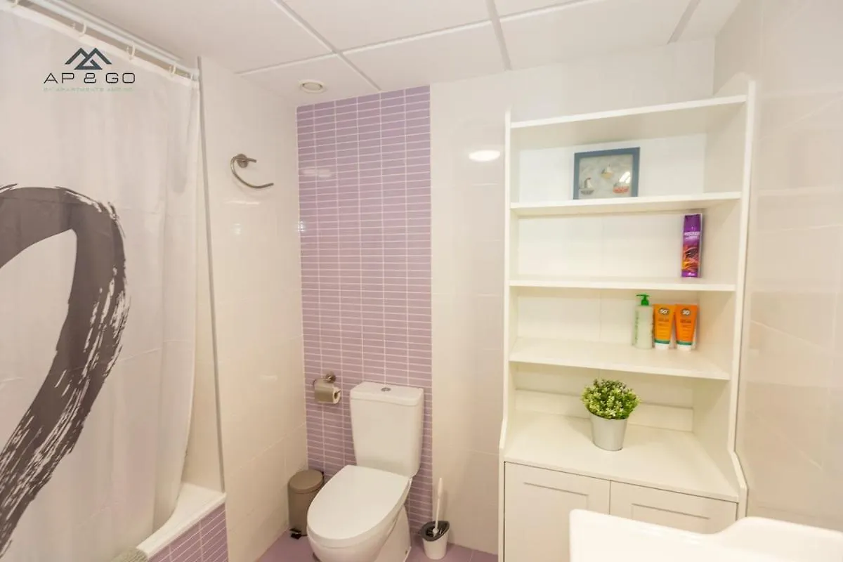 아파트 Oasis III & Spa Relax 4 Rooms 살로브레나 스페인