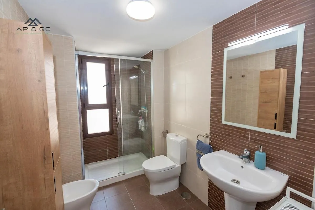 Oasis III & Spa Relax 4 Rooms 살로브레나 0*,  스페인