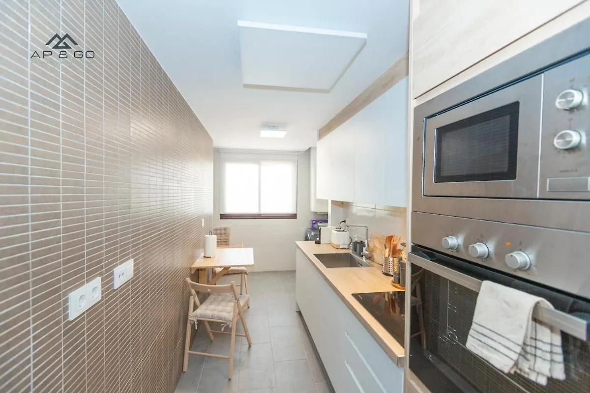 Oasis III & Spa Relax 4 Rooms 살로브레나 0*,  스페인